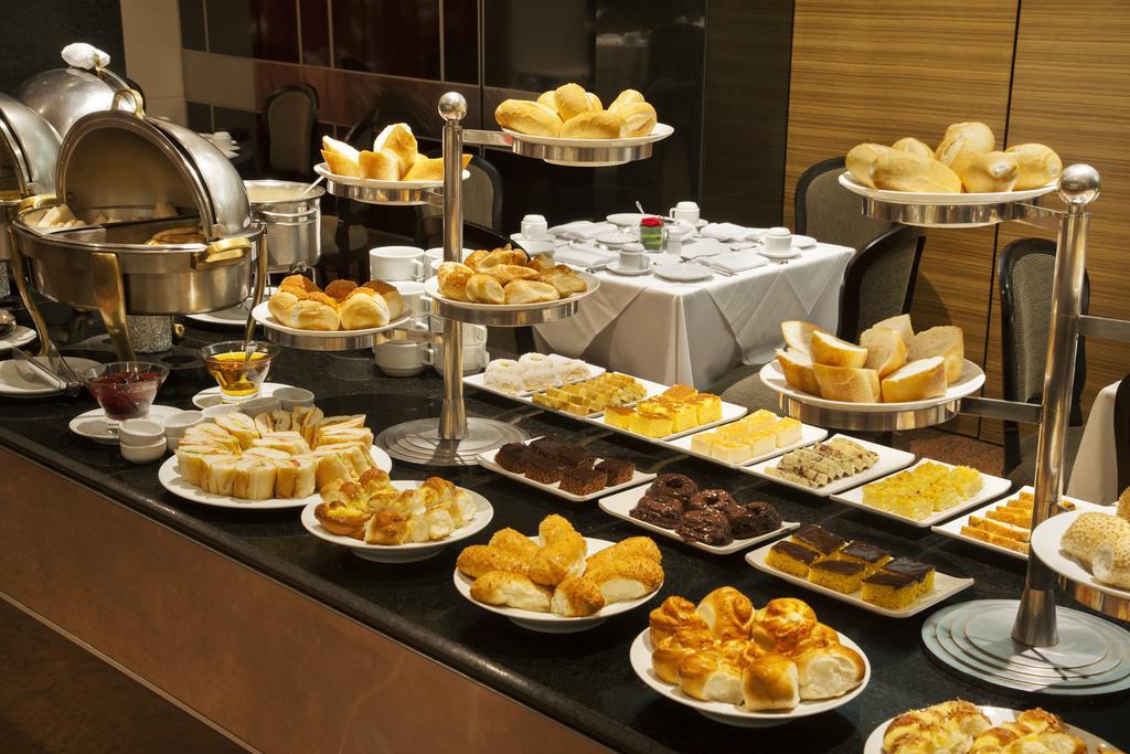 Windsor Plaza Brasilia Ξενοδοχείο Εξωτερικό φωτογραφία A dessert buffet
