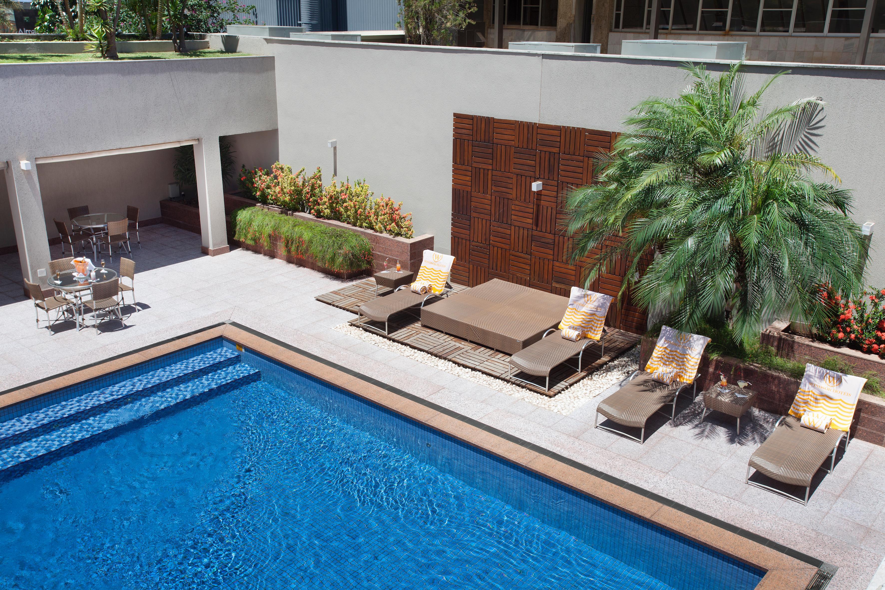 Windsor Plaza Brasilia Ξενοδοχείο Εξωτερικό φωτογραφία The pool at the hotel